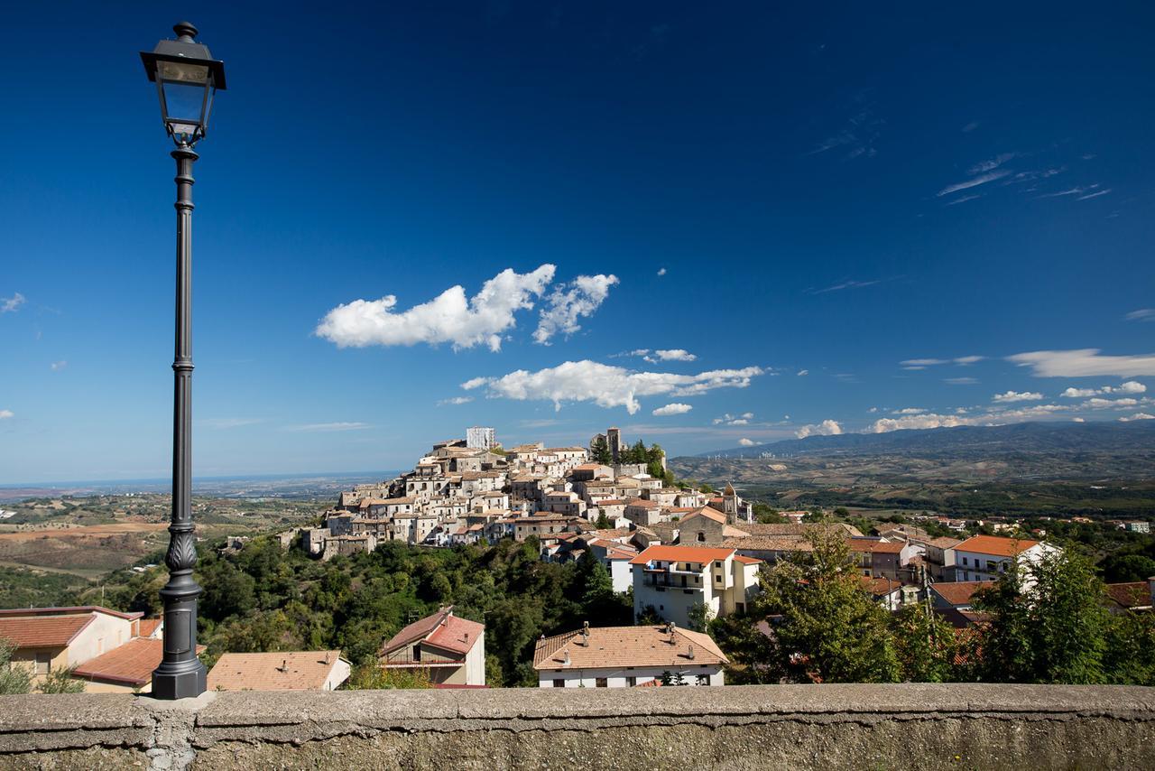 Castello Di Altomonte Hotel Exterior photo