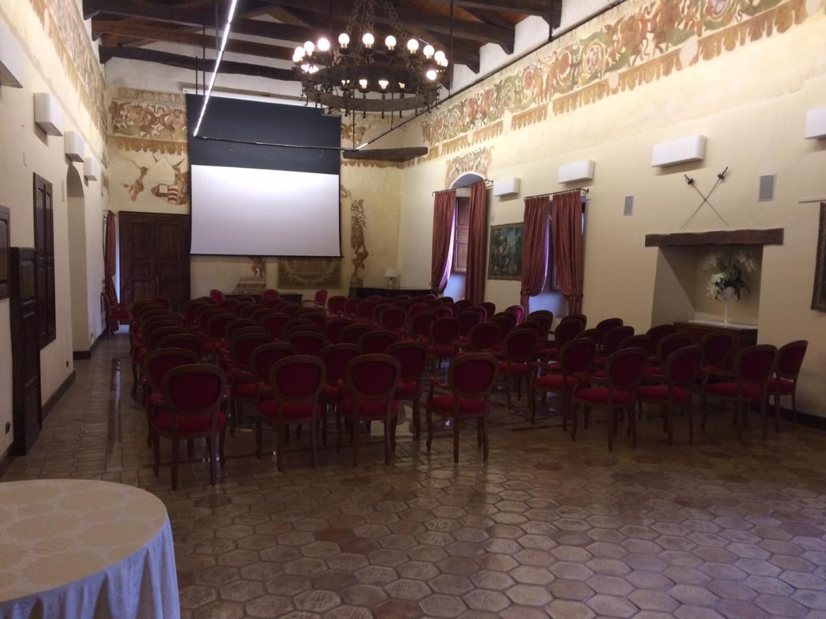 Castello Di Altomonte Hotel Exterior photo